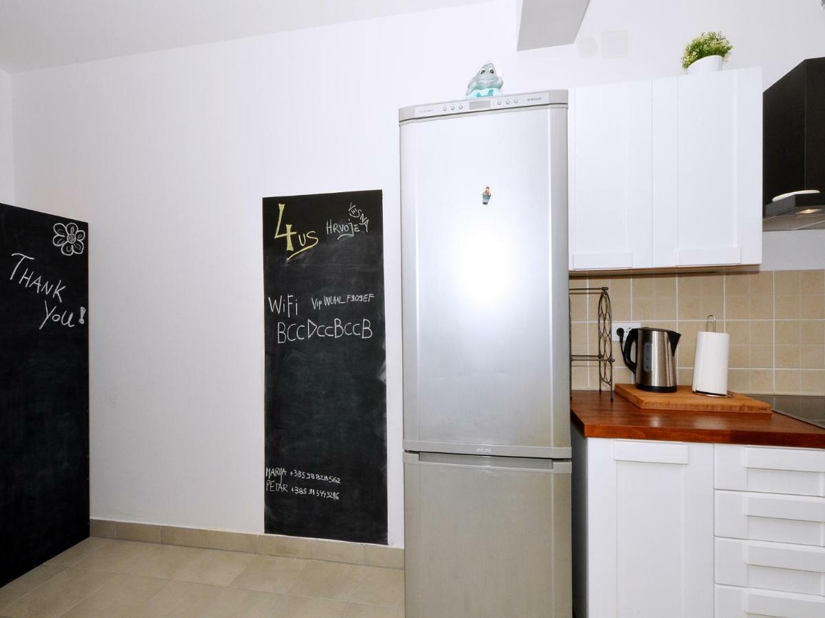 4 Us Apartment Rogoznica  Exterior photo